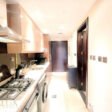 Lovely Big Studio W/ Burj Khalifa View In Downtown Дубай Екстериор снимка