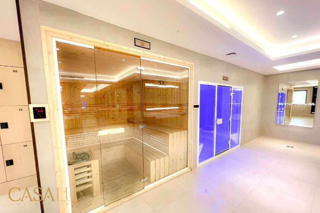 Lovely Big Studio W/ Burj Khalifa View In Downtown Дубай Екстериор снимка