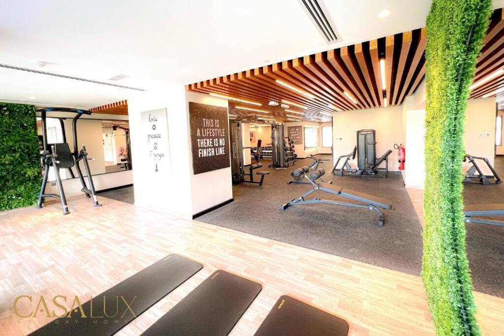 Lovely Big Studio W/ Burj Khalifa View In Downtown Дубай Екстериор снимка