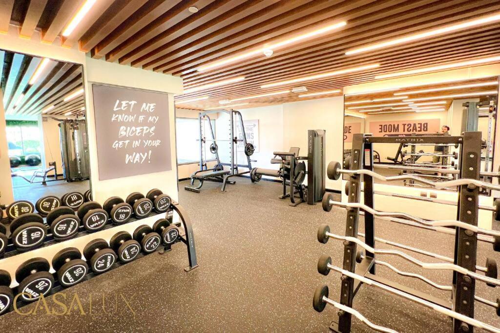 Lovely Big Studio W/ Burj Khalifa View In Downtown Дубай Екстериор снимка